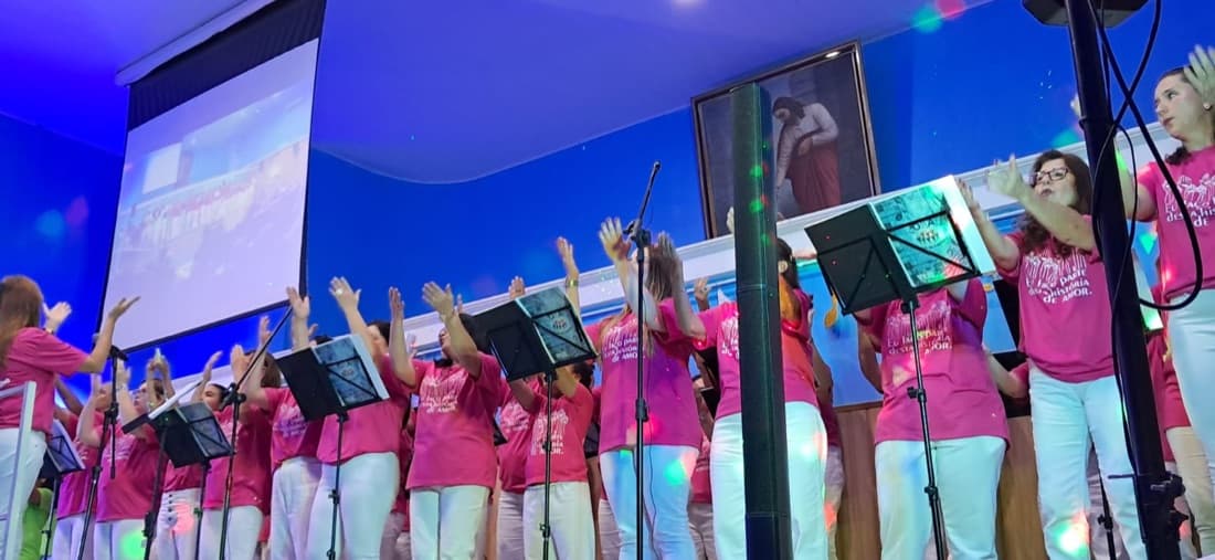 Coral Vozes do Caminho da Associação VEM — apresentação 1