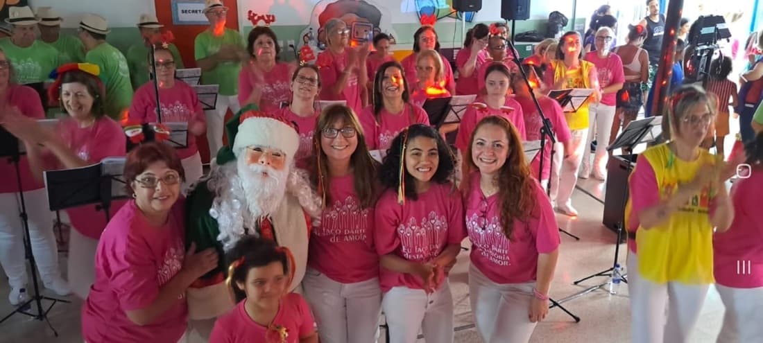 Coral Vozes do Caminho da Associação VEM — apresentação 25