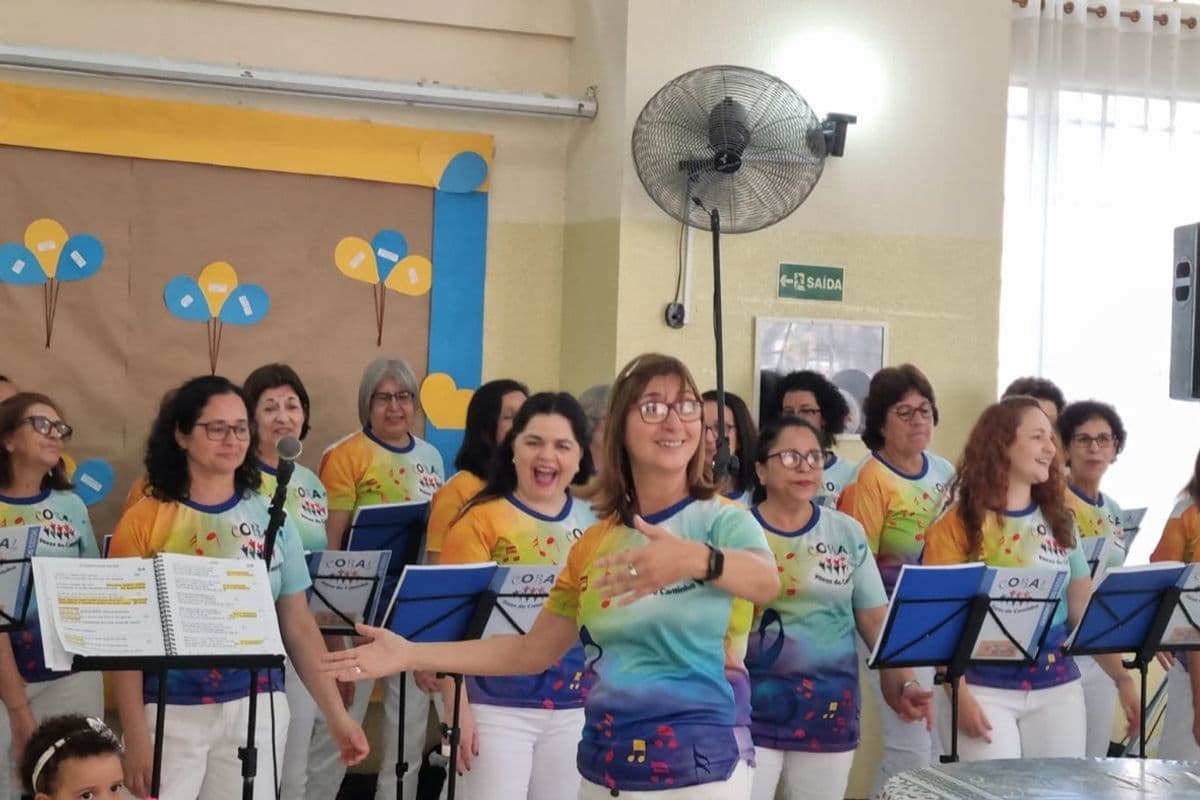 Coral Vozes do Caminho em apresentação
