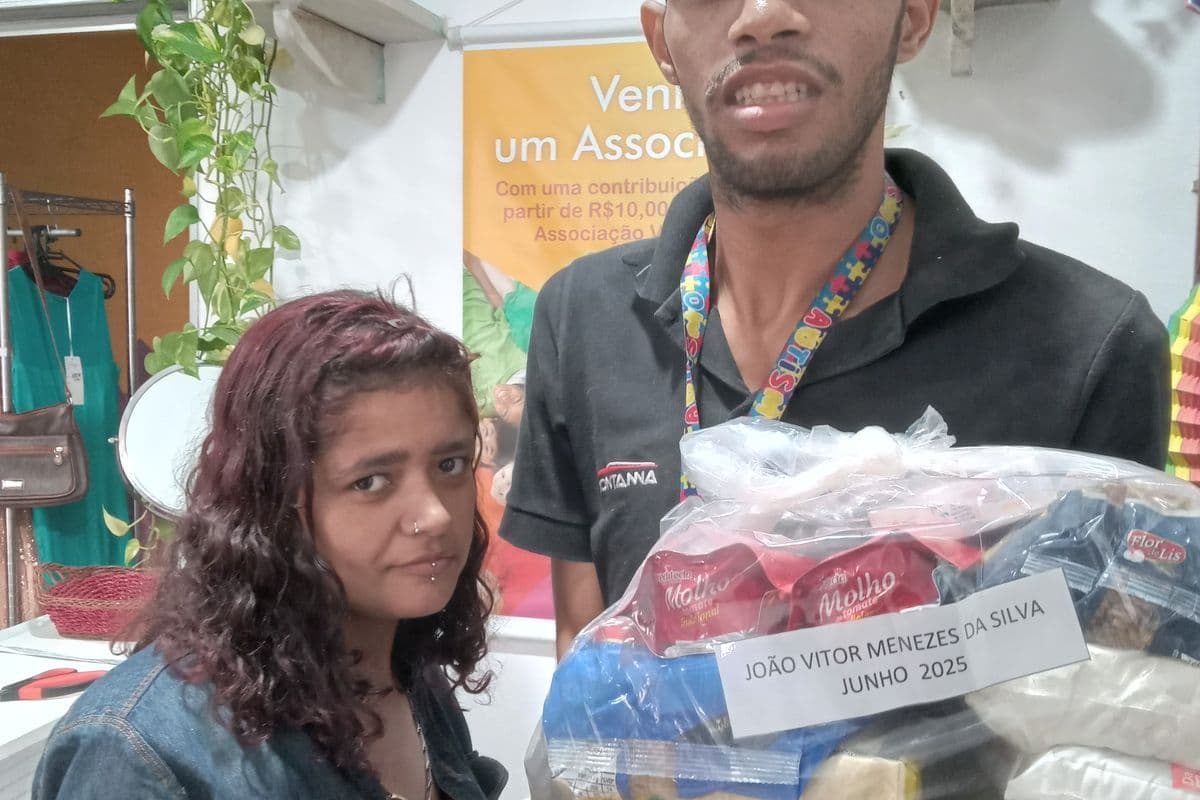 Entrega de cesta básica da Associação VEM (1)